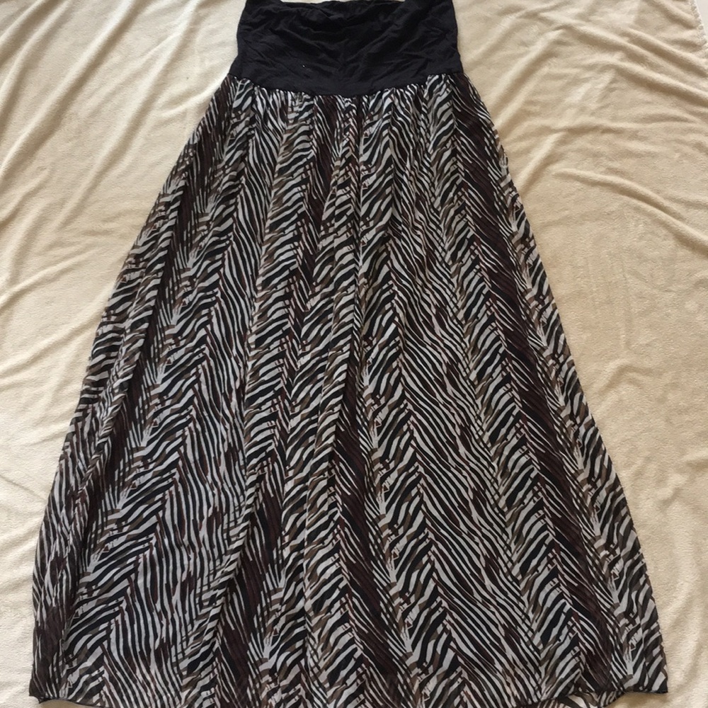 Interchangeable halter dress or maxi skirt.